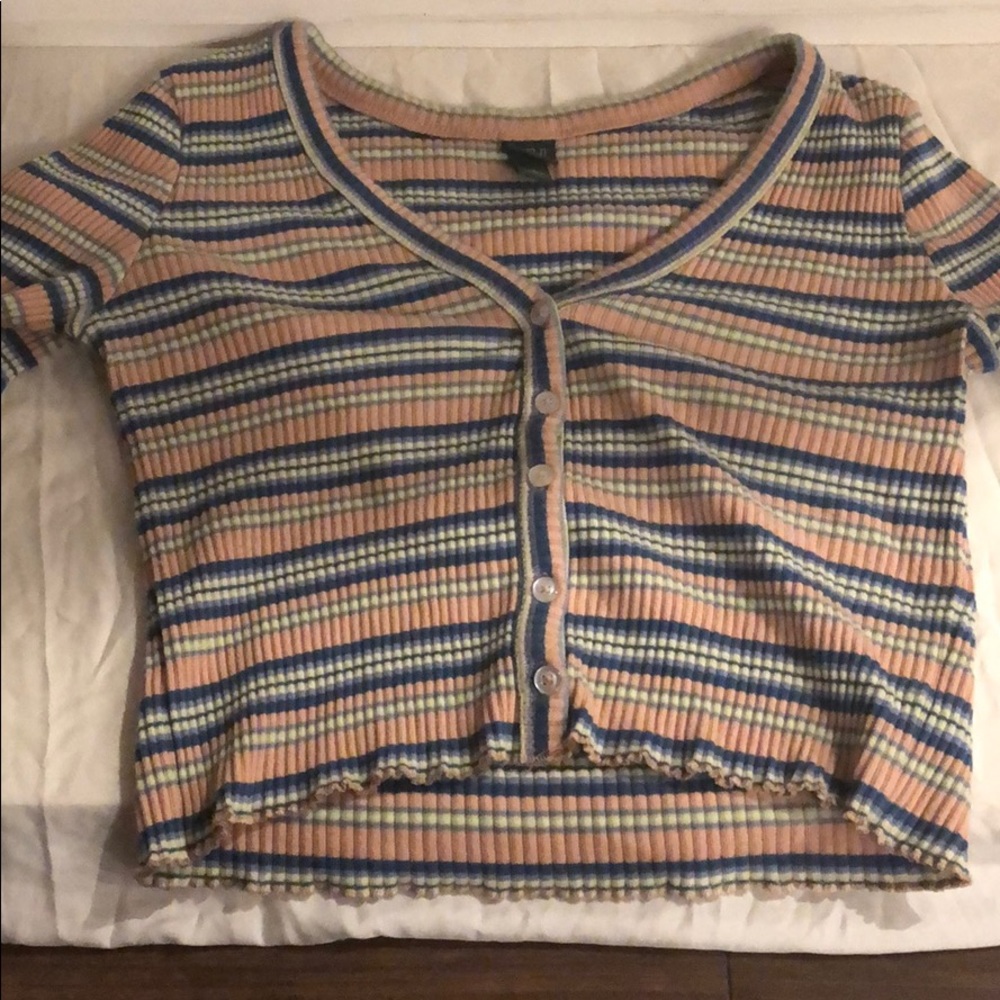 Very cute striped crop top